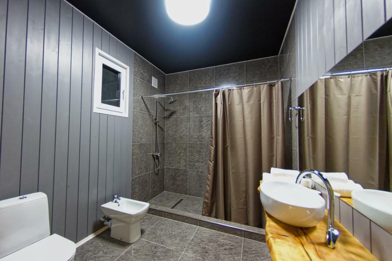 Captain Black Hotel Pizunda Bagian luar foto